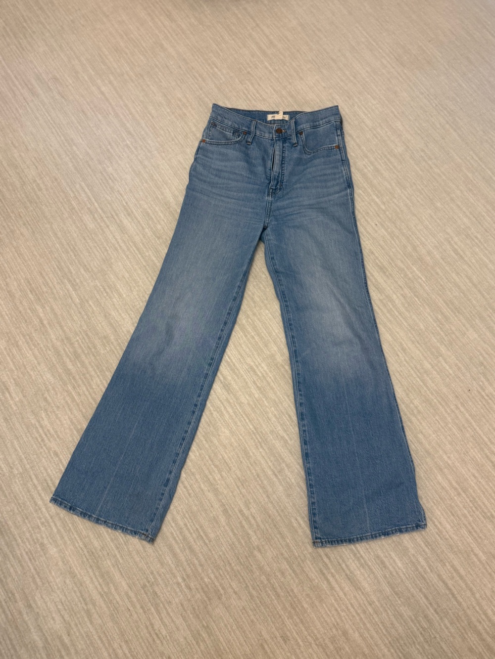 Madewell Women's hi rise flare Jeans size 27